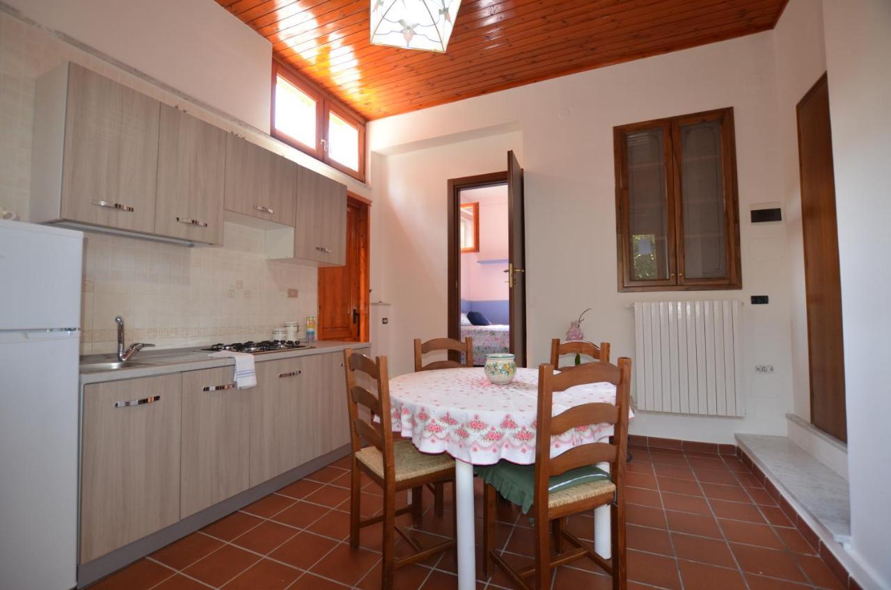 ויקו אקוונסה Olindo Apartment E Cristina Apartments מראה חיצוני תמונה