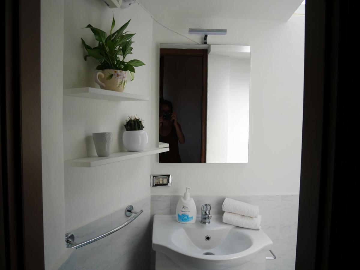 ויקו אקוונסה Olindo Apartment E Cristina Apartments מראה חיצוני תמונה